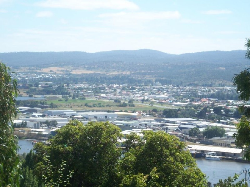 2 Anderson Road, Trevallyn TAS 7250