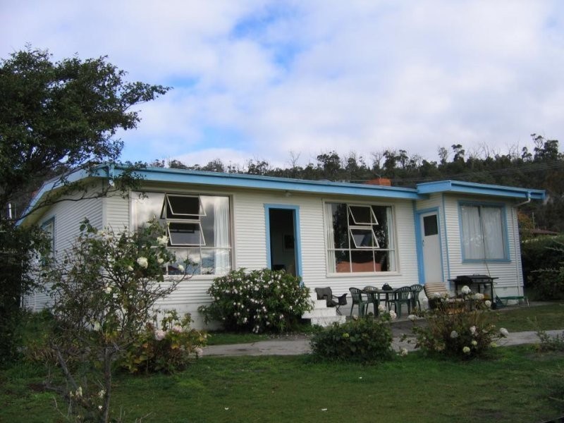 14 Barrett Street, Bicheno TAS 7215