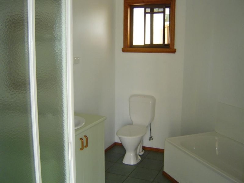 8 Jacqueline Place, Riverside TAS 7250