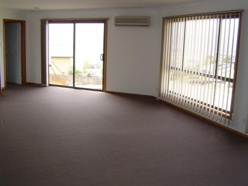 8 Jacqueline Place, Riverside TAS 7250