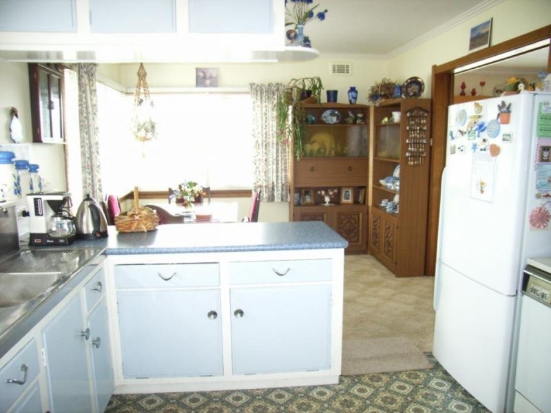 13 Main Road, Exeter TAS 7275