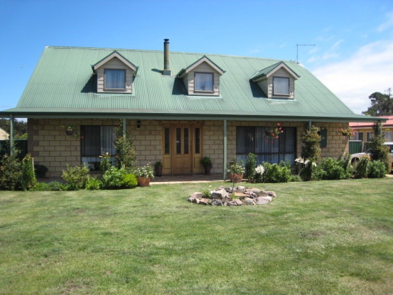 28 Archer Street, Cressy TAS 7302