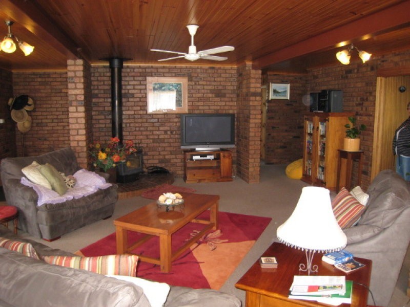 28 Archer Street, Cressy TAS 7302