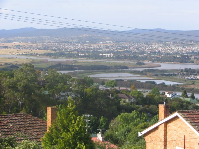 11 Fairthorne Road, Trevallyn TAS 7250