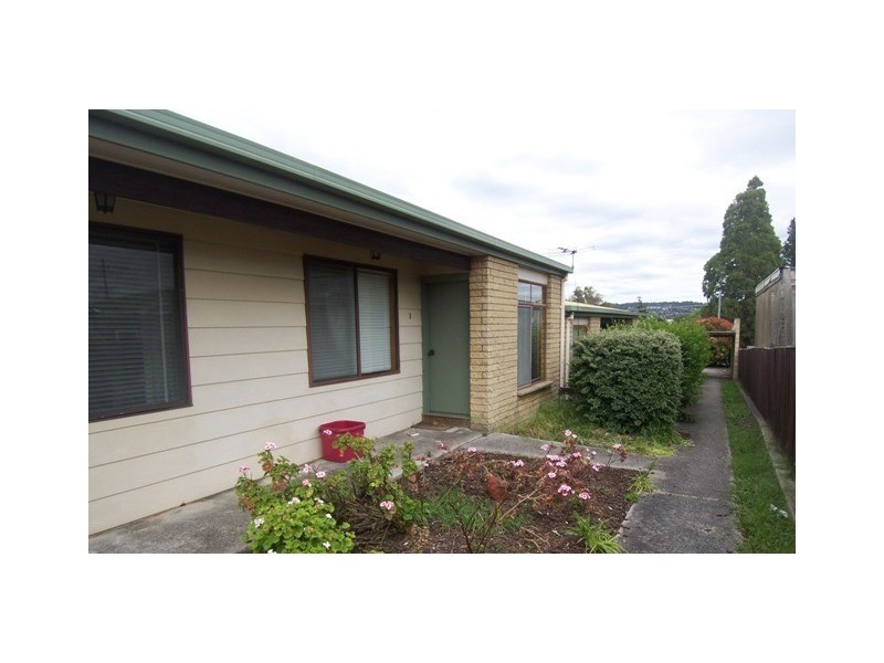 4/36 George Town Road, Newnham TAS 7248