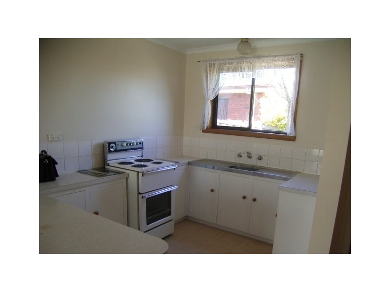 4/36 George Town Road, Newnham TAS 7248