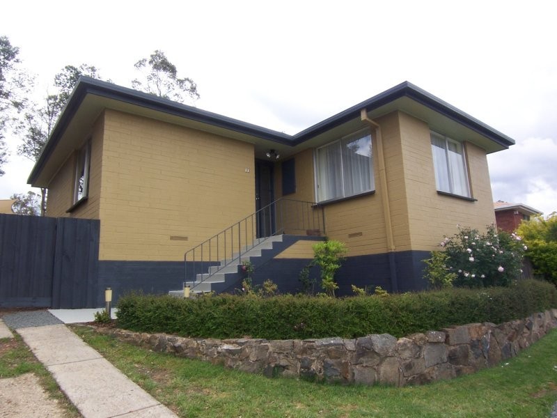 11 Oberon Place, Ravenswood TAS 7250