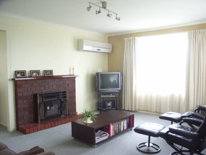 11 Oberon Place, Ravenswood TAS 7250