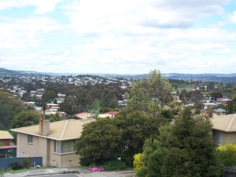 11 Oberon Place, Ravenswood TAS 7250