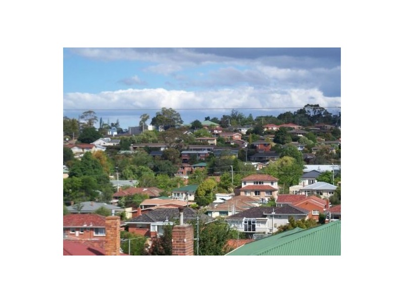 21 Robin Street, Newstead TAS 7250