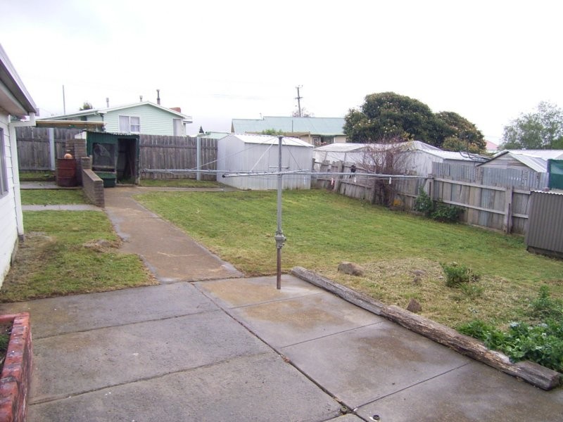 4 Regent Street, Waverley TAS 7250