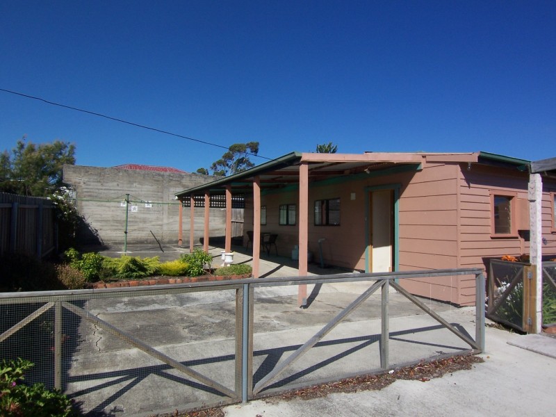 2/81  Tompsons Lane, Newnham TAS 7248