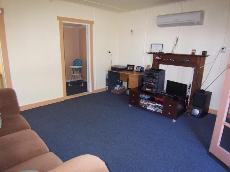 2/81  Tompsons Lane, Newnham TAS 7248