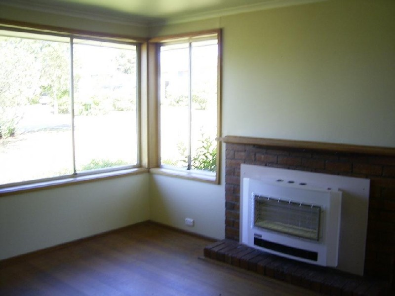4 Hugo Place, Ravenswood TAS 7250