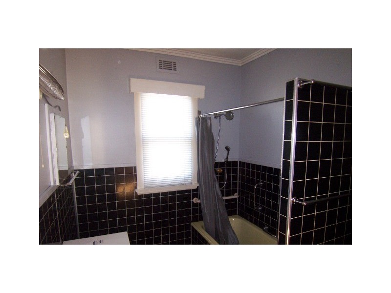 7 Alanvale Road, Newnham TAS 7248