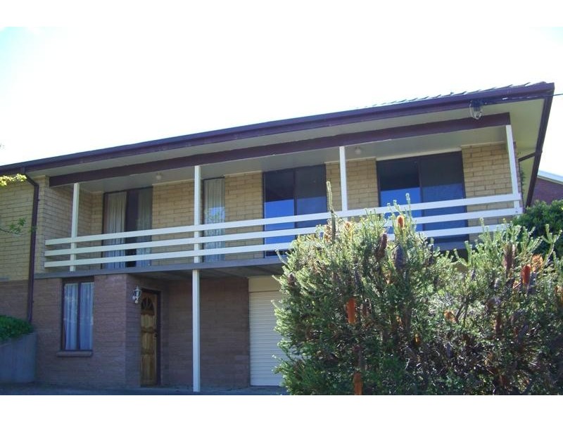 2 Whitford Grove, Trevallyn TAS 7250