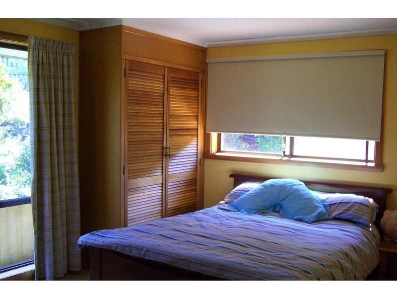 2 Whitford Grove, Trevallyn TAS 7250