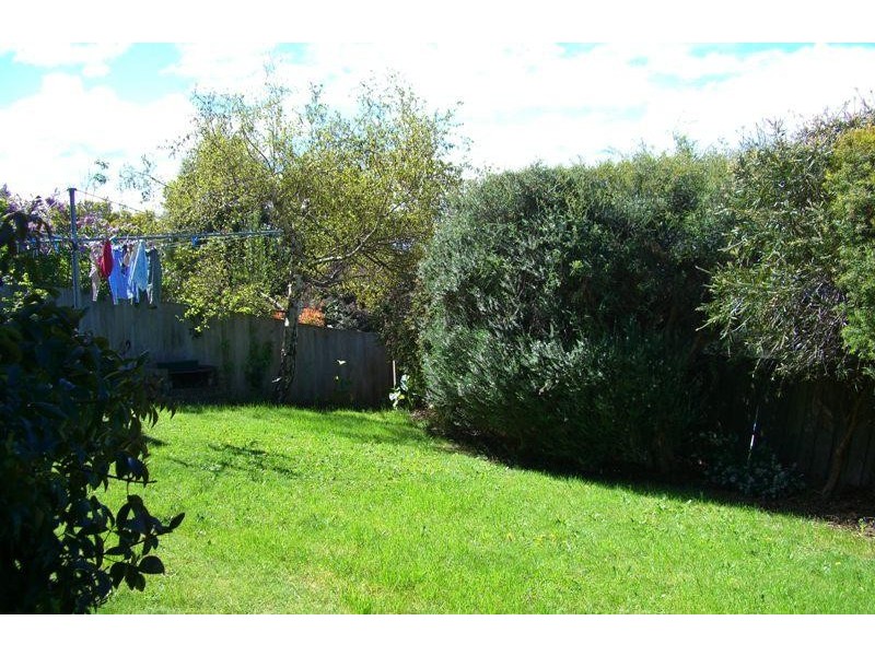 2 Whitford Grove, Trevallyn TAS 7250