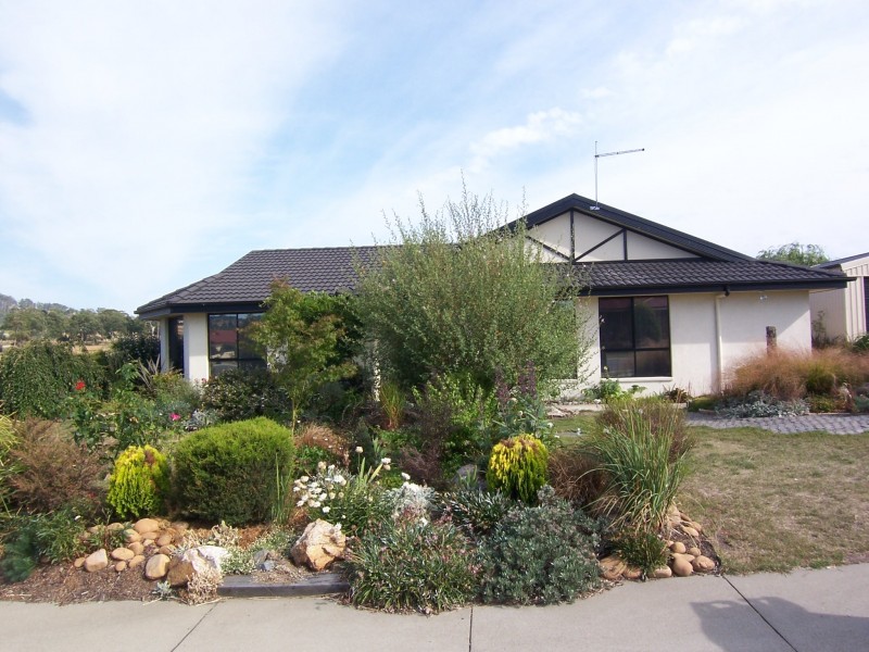 2 Alawoona Street, Legana TAS 7277