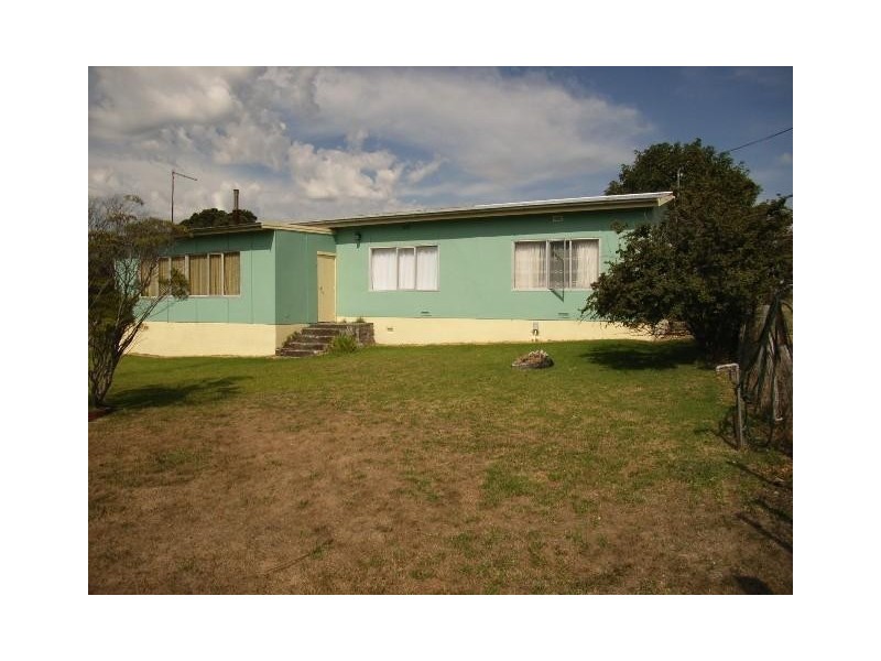 3 Lewis Street, Beaconsfield TAS 7270