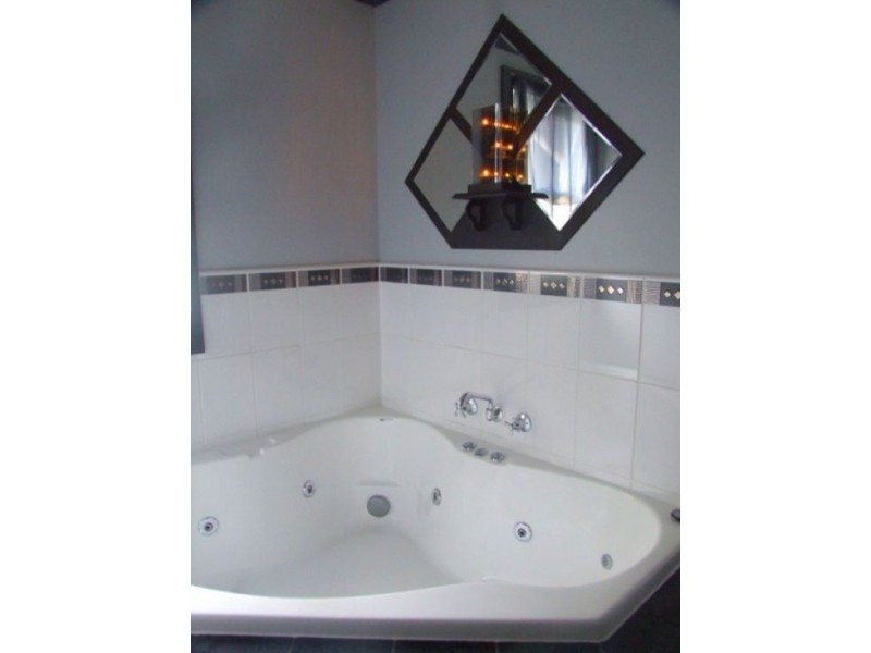 Beauty Point TAS 7270