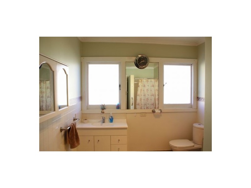 Kings Meadows TAS 7249