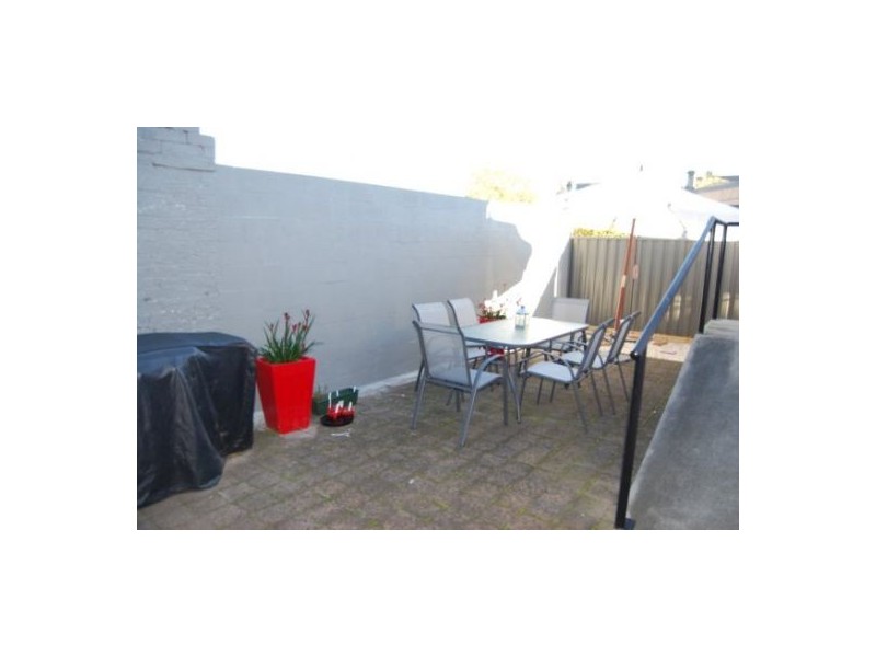 2/8 South Charles Street, Launceston TAS 7250