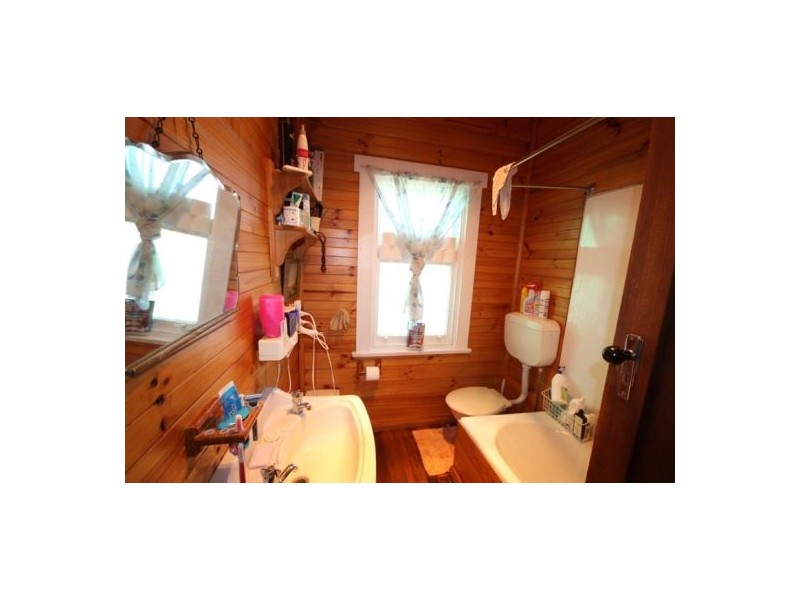 Kings Meadows TAS 7249