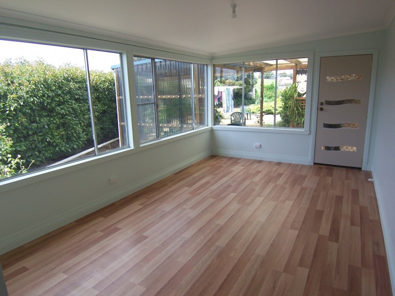 5 Charles Street, Cressy TAS 7302