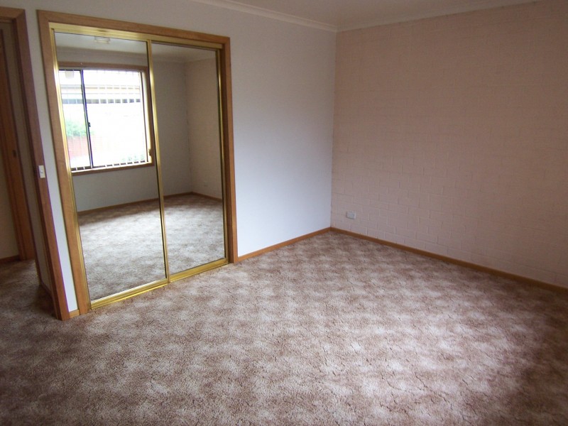 2/11 Patricia Place, Mowbray TAS 7248