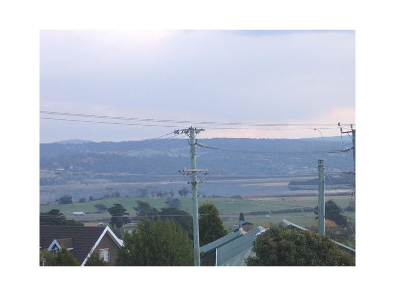 36 Vermeer Avenue, Newnham TAS 7248