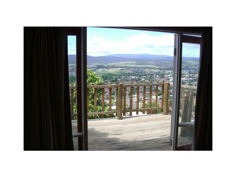 25 Talbot Road, South Launceston TAS 7249