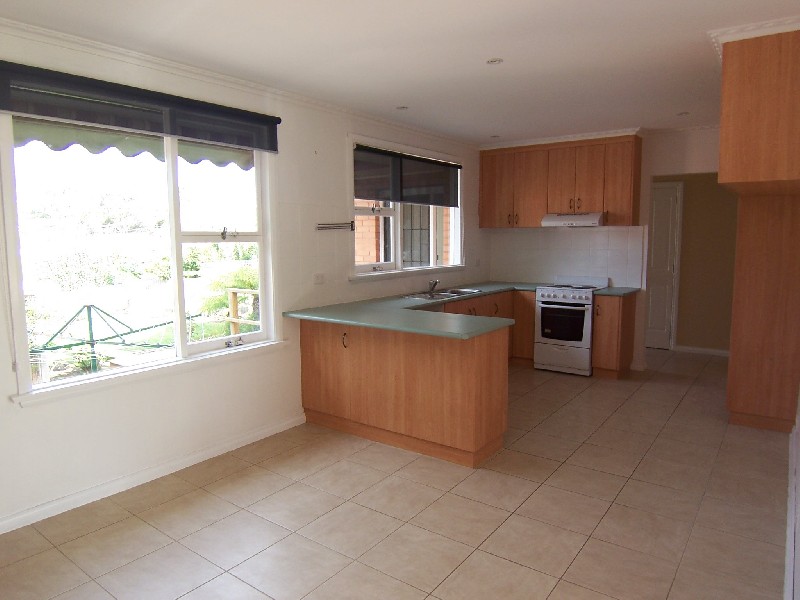 19 Oaktree Road, Youngtown TAS 7249