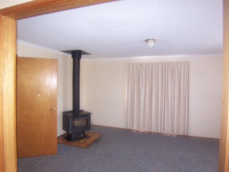 21 Bishops Drive, Newnham TAS 7248