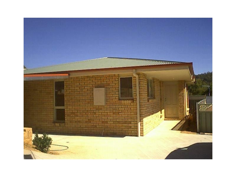 2/45-47 Allison Avenue, Riverside TAS 7250