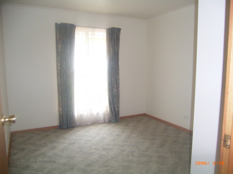 2/30b Notley Street, Newnham TAS 7248