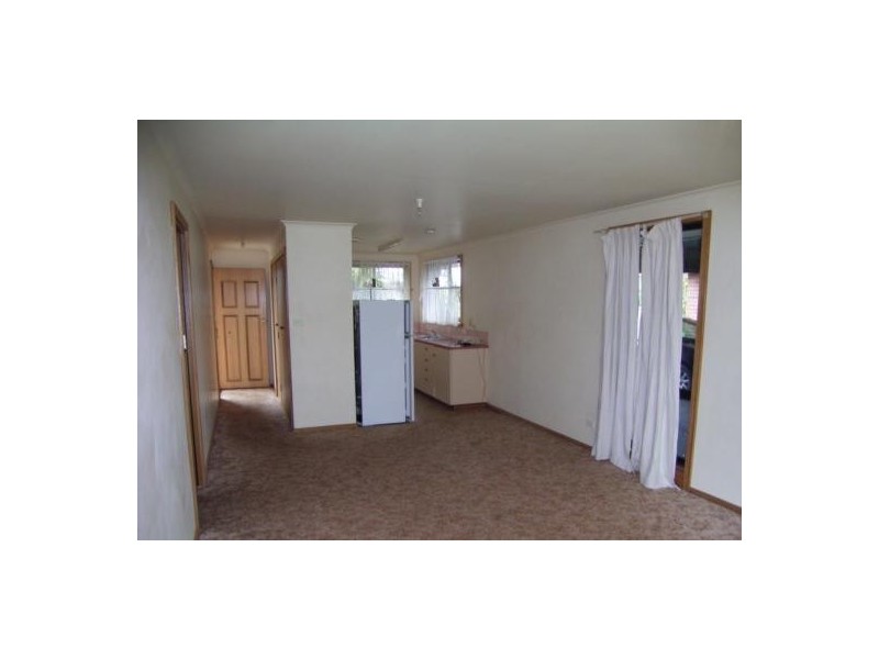 2/9 Norman Court, Newnham TAS 7248