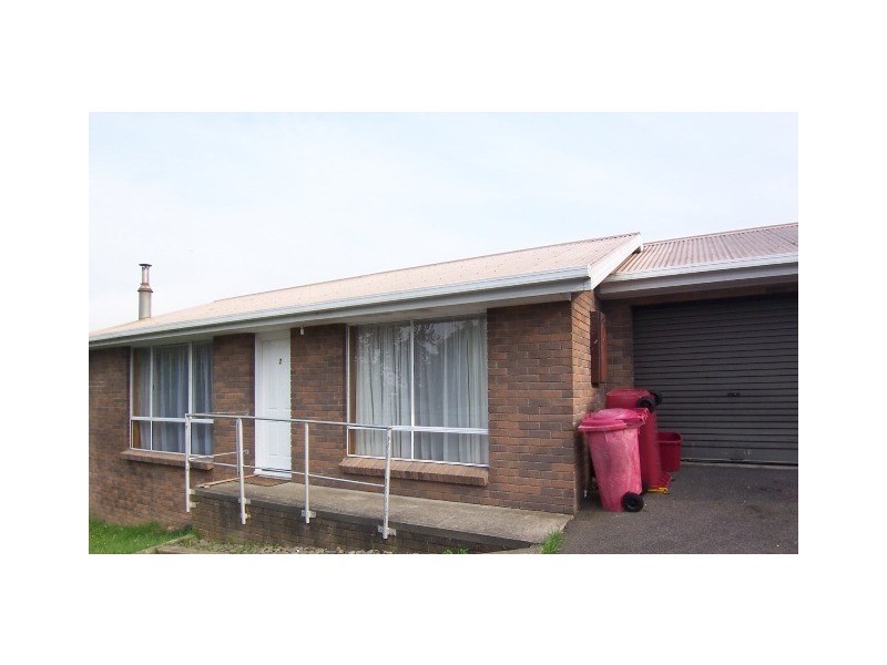 2/27 Georgetown Road, Newnham TAS 7248