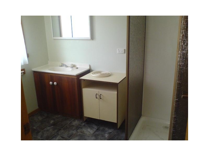 1/6 Bill Grove, Mowbray TAS 7248