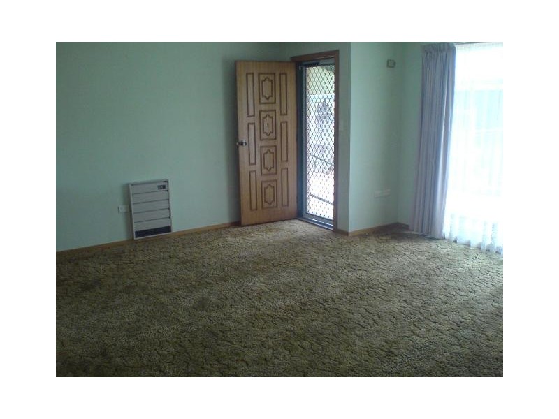 1/6 Bill Grove, Mowbray TAS 7248