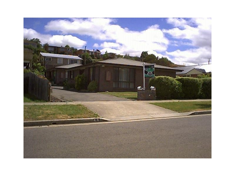 1/49 Parklands Parade, Newnham TAS 7248