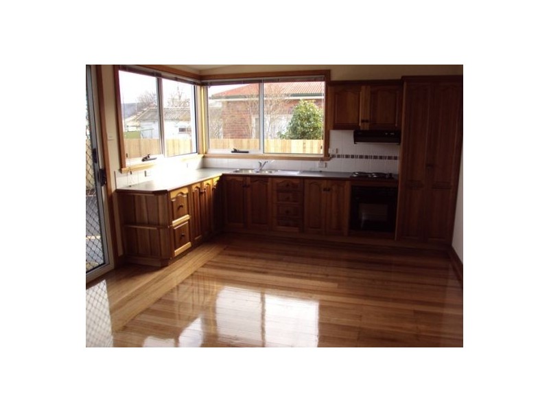 11 Dineen Street, Mowbray TAS 7248