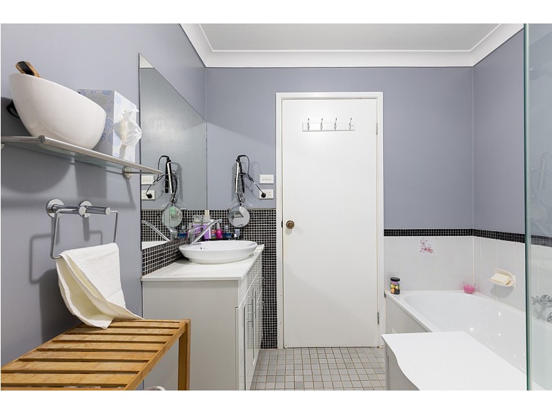 4/4 Highfield Road, Quakers Hill NSW 2763