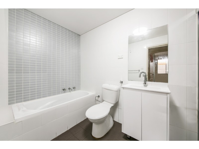 21/17-19 Third Avenue, Blacktown NSW 2148