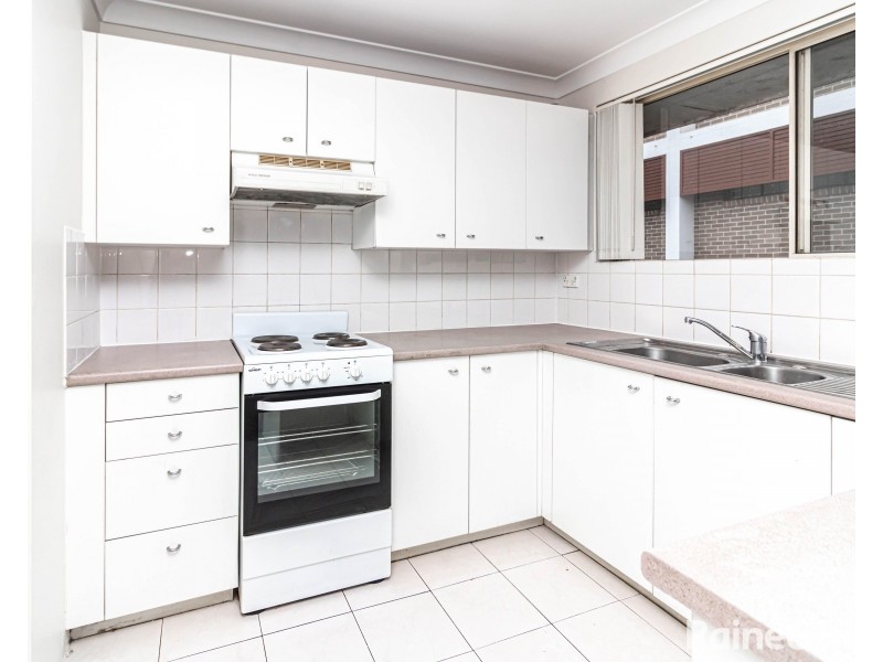 8/22 Priddle Street, Westmead NSW 2145