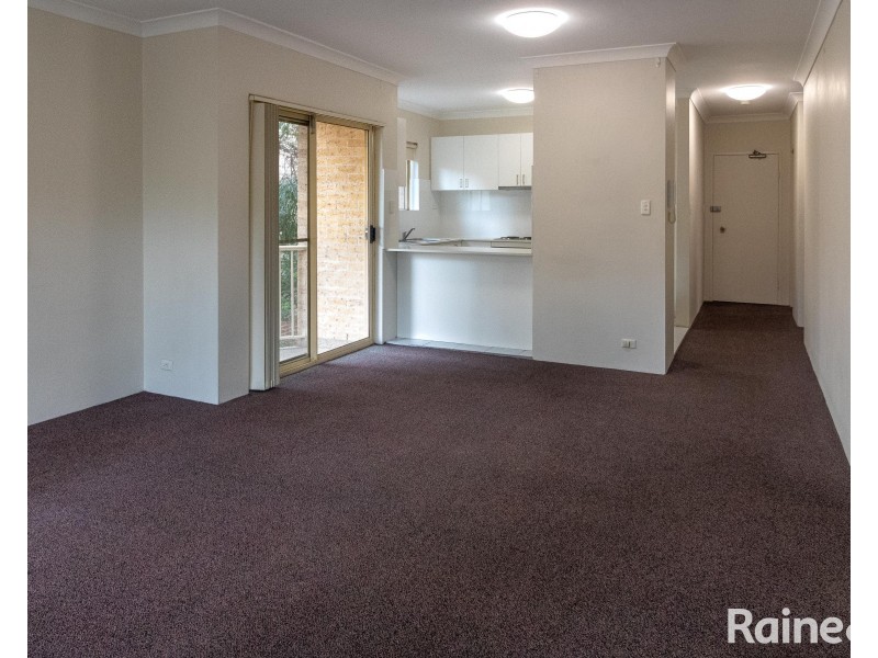 2/10 Betts Street, Parramatta NSW 2150