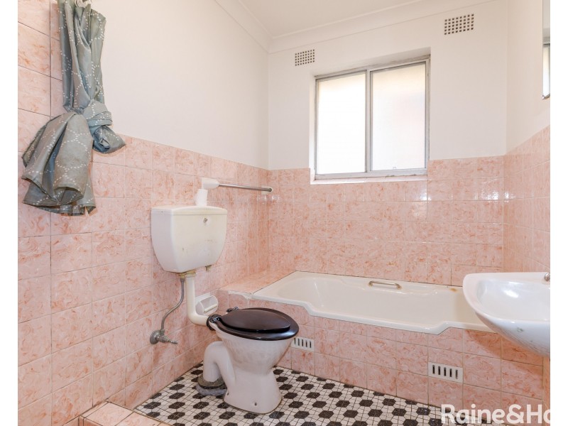 3/143 Good Street, Rosehill NSW 2142