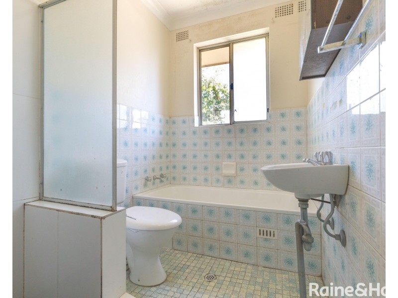 18/11 Allen Street, Harris Park NSW 2150