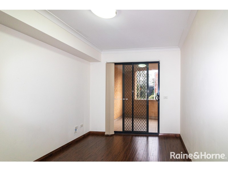 13/2 Kendall Street, Harris Park NSW 2150