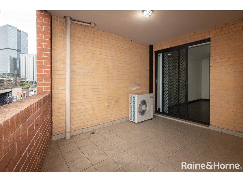 13/2 Kendall Street, Harris Park NSW 2150